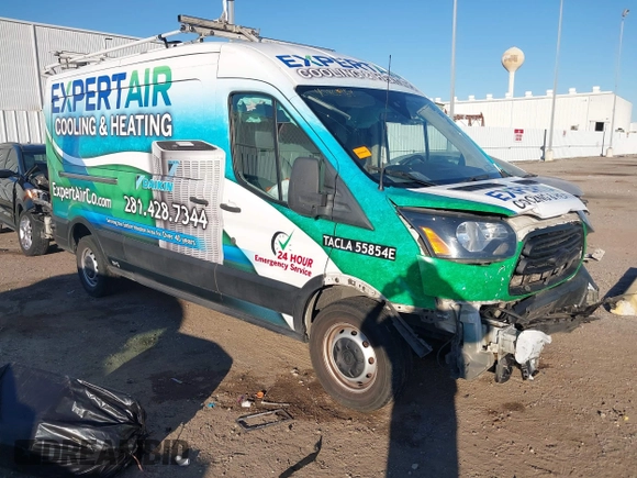 2019 Ford Transit with VIN 1FTYR2CM6KKA92080, listed as a IAAI auction lot 40863954 with 146,821 mi miles and . Bid and sale history available at DreamBid. Image 1.