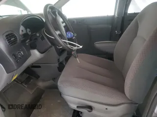 2006 Dodge Grand Caravan SE z VIN 1D4GP24RX6B719836, wystawiony jako Copart lot #56561705 z przebiegiem 141 033 mil mil oraz Szkoda całkowita • Salvage title. Historia ofert i sprzedaży dostępna na DreamBid. Obrazek 7.