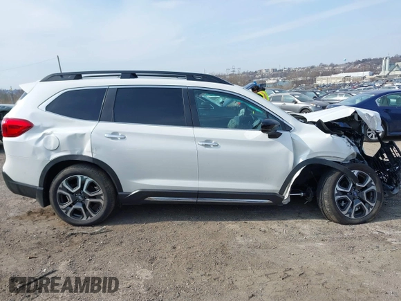 2024 Subaru Ascent Touring z VIN 4S4WMAWD2R3423801, wystawiony jako IAAI lot #41711587 z przebiegiem 8 833 mil mil oraz . Historia ofert i sprzedaży dostępna na DreamBid. Obrazek 12.