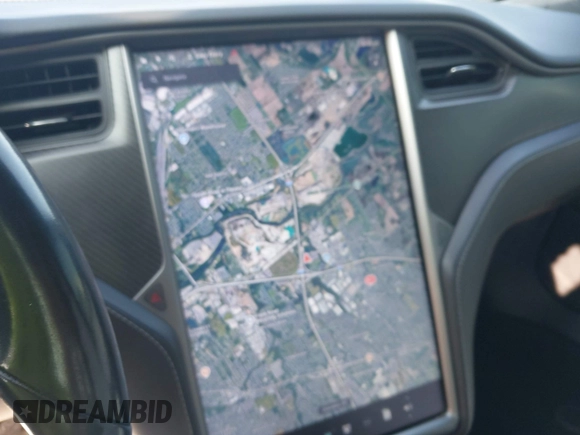 2018 Tesla Model S 75D with VIN 5YJSA1E45JF269282, listed as a IAAI auction lot 42404695 with 251,795 mi miles and . Bid and sale history available at DreamBid. Image 18.