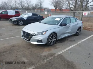 2022 Nissan Altima SR z VIN 1N4BL4CV9NN327401, wystawiony jako IAAI lot #41602929 z przebiegiem 61 130 mil mil oraz . Historia ofert i sprzedaży dostępna na DreamBid. Obrazek 17.