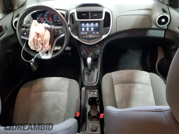 2020 Chevrolet Sonic LT z VIN 1G1JG6SB6L4123809, wystawiony jako Copart lot #42010805 z przebiegiem 40 249 mil mil oraz Szkody całkowita. Historia ofert i sprzedaży dostępna na DreamBid. Obrazek 8.