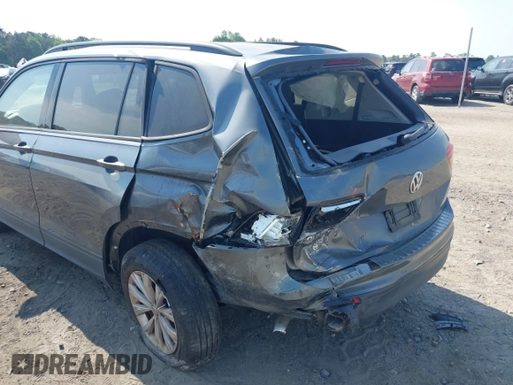 2019 Volkswagen Tiguan S с VIN 3VV1B7AX4KM085980, выставлен на аукционе IAAI как лот 42156717 с пробегом 103 104 миль миль и . История ставок и продаж доступна на DreamBid. Изображение 6.
