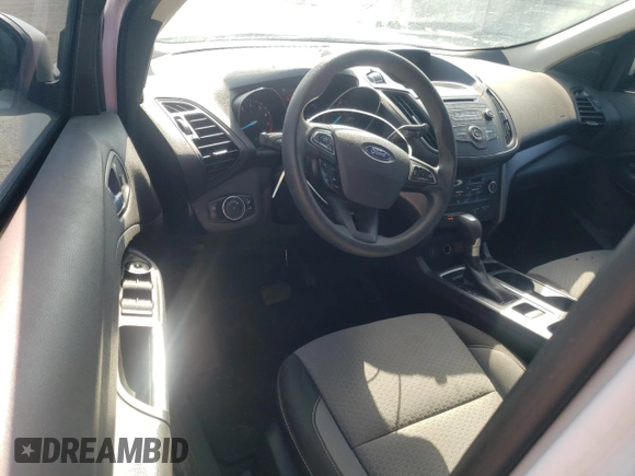 2017 Ford Escape SE z VIN 1FMCU0GD8HUA54074, wystawiony jako Copart lot #58860525 z przebiegiem 149 668 mil mil oraz Szkoda całkowita • Salvage title. Historia ofert i sprzedaży dostępna na DreamBid. Obrazek 8.