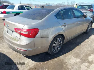 2014 Kia Cadenza Premium with VIN KNALN4D79E5141721, listed as a IAAI auction lot 41749662 with Not Provided miles. Bid and sale history available at carsss.com. Image 4.