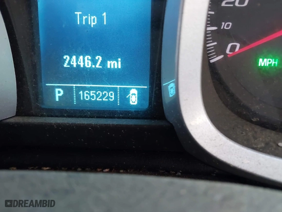 2010 Chevrolet Equinox LT w/1LT with VIN 2CNALDEWXA6261544, listed as a IAAI auction lot 41896781 with 165,229 mi miles. Bid and sale history available at carsss.com. Image 7.