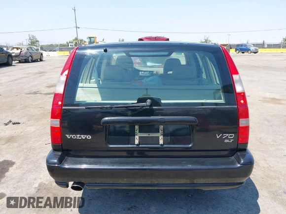 1998 Volvo V70 GLT with VIN YV1LW5676W2400102, listed as a IAAI auction lot 42654549 with 121,159 mi miles and . Bid and sale history available at DreamBid. Image 16.