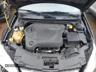 2013 Chrysler 200 Limited with VIN 1C3CCBCG1DN540060, listed as a IAAI auction lot 41508685 with 152,296 mi miles. Bid and sale history available at carsss.com. Image 10.