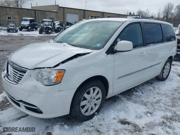 2015 Chrysler Town & Country Touring with VIN 2C4RC1BG0FR504982, listed as a IAAI auction lot 41975290 with 135,645 mi miles. Bid and sale history available at carsss.com. Image 18.