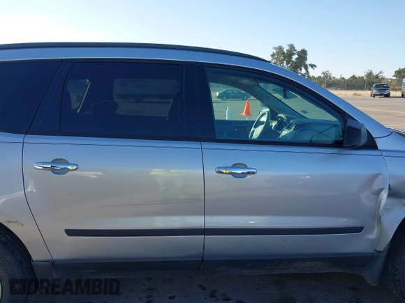 2013 Chevrolet Traverse LS with VIN 1GNKRFED2DJ130429, listed as a IAAI auction lot 41568017 with 213,210 mi miles. Bid and sale history available at carsss.com. Image 13.