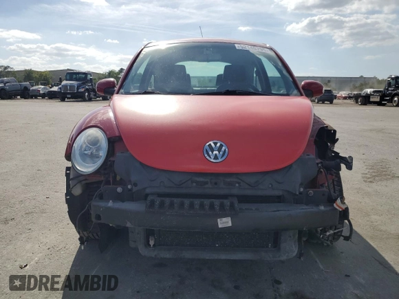 2009 Volkswagen New Beetle Coupe S with VIN 3VWPW31C09M512338, listed as a Copart auction lot 52140795 with 150,986 mi miles and Salvage Title. Bid and sale history available at carsss.com. Image 5.