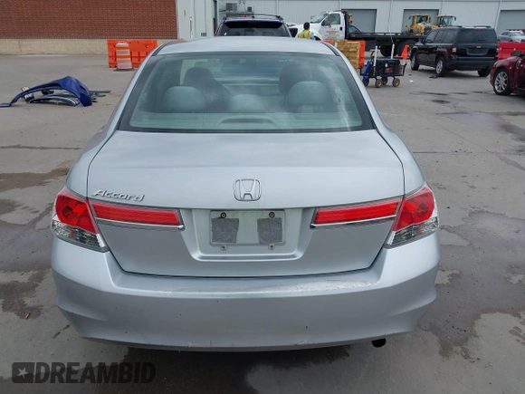 2012 Honda Accord LX Premium z VIN 1HGCP2F46CA011843, wystawiony jako IAAI lot #42145165 z przebiegiem 85 160 mil mil oraz . Historia ofert i sprzedaży dostępna na DreamBid. Obrazek 17.