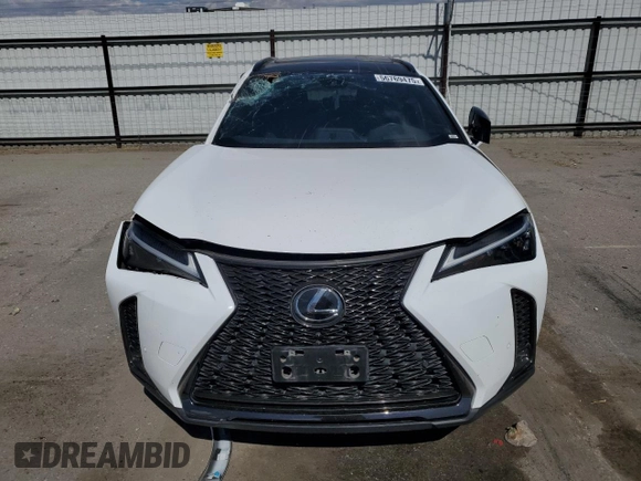 2023 Lexus UX 250h F Sport z VIN JTHB6JBH0P2155693, wystawiony jako Copart lot #56769475 z przebiegiem 61 661 mil mil oraz Szkoda całkowita • Salvage title. Historia ofert i sprzedaży dostępna na DreamBid. Obrazek 5.