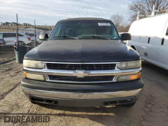 2002 Chevrolet Suburban LS with VIN 1GNFK16Z82J135148, listed as a Copart auction lot 45701285 with 270,757 mi miles and Salvage Title. Bid and sale history available at carsss.com. Image 5.