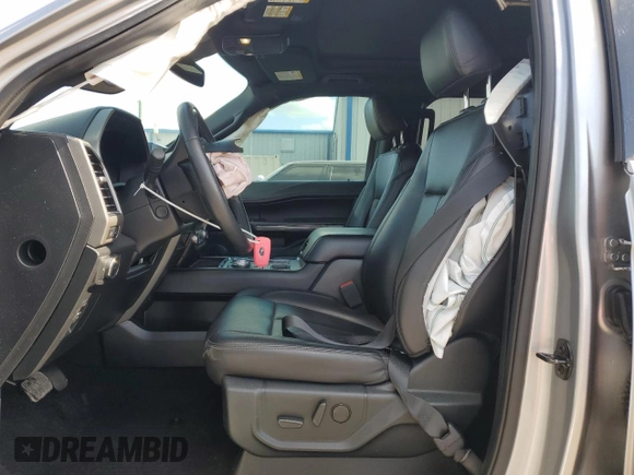 2021 Ford Expedition XLT with VIN 1FMJU1HT9MEA32205, listed as a Copart auction lot 54782185 with 43,300 mi miles and Salvage title. Bid and sale history available at DreamBid. Image 7.