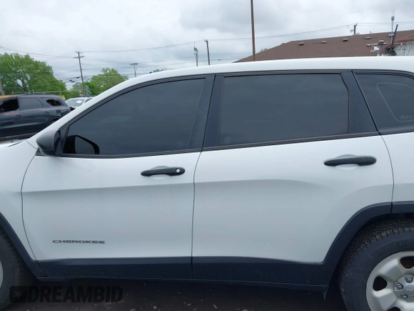 2017 Jeep Cherokee Sport z VIN 1C4PJLAB9HW503337, wystawiony jako IAAI lot #42379362 z przebiegiem 92 592 mil mil oraz . Historia ofert i sprzedaży dostępna na DreamBid. Obrazek 14.