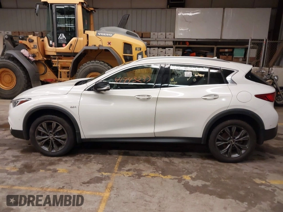 2019 Infiniti QX30 Luxe with VIN SJKCH5CR6KA008658, listed as a IAAI auction lot 41943237 with 88,704 mi miles and . Bid and sale history available at DreamBid. Image 14.