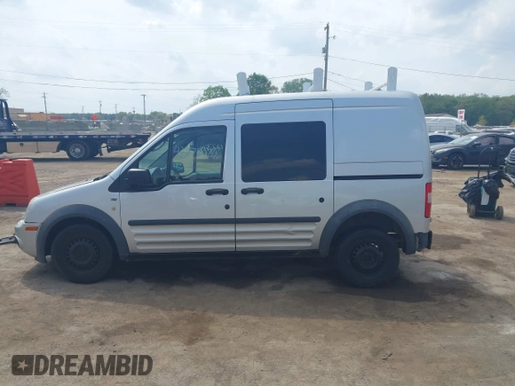 2013 Ford Transit Connect XLT z VIN NM0LS6BN4DT146146, wystawiony jako IAAI lot #42278080 z przebiegiem 254 750 mil mil oraz . Historia ofert i sprzedaży dostępna na DreamBid. Obrazek 15.