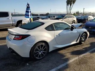 2024 Toyota GR86 with VIN JF1ZNBB12R8755679, listed as a Copart auction lot 71123254 with 6,774 mi miles and Salvage Title. Bid and sale history available at carsss.com. Image 3.