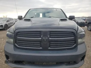 2015 Ram 1500 Sport z VIN 1C6RR7HT3FS584242, wystawiony jako Copart lot #82418584 z przebiegiem Nie podano mil oraz Szkoda całkowita • Salvage title. Historia ofert i sprzedaży dostępna na DreamBid. Obrazek 5.