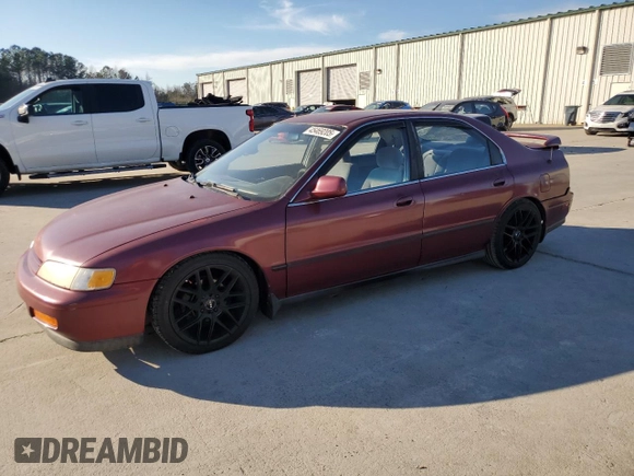 1995 Honda Accord LX with VIN JHMCD563XSC052199, listed as a Copart auction lot 45469205 with 333,643 mi miles and Salvage Title. Bid and sale history available at carsss.com. Image 1.