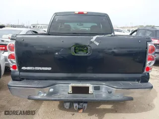 2006 Chevrolet Silverado 1500 LS with VIN 2GCEK13VX61299300, listed as a IAAI auction lot 41742351 with 194,576 mi miles. Bid and sale history available at carsss.com. Image 16.