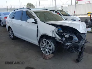 2013 Volkswagen Jetta TDI w/Sunroof & Nav with VIN 3VWPL7AJ6DM626450, listed as a IAAI auction lot 42586372 with 154,473 mi miles and . Bid and sale history available at DreamBid. Image 1.