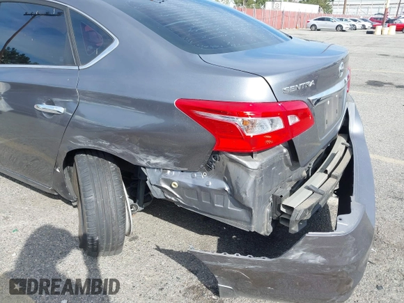 2017 Nissan Sentra S z VIN 3N1AB7AP7HY251816, wystawiony jako IAAI lot #41798600 z przebiegiem 82 455 mil mil oraz . Historia ofert i sprzedaży dostępna na DreamBid. Obrazek 12.