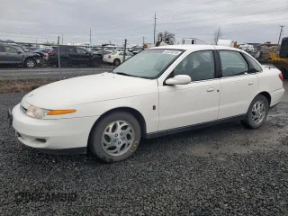 2002 Saturn LS z VIN 1G8JU54F02Y565111, wystawiony jako Copart lot #45324615 z przebiegiem 77 392 mil mil oraz Szkody całkowita. Historia ofert i sprzedaży dostępna na DreamBid. Obrazek 1.