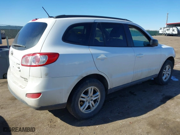 2011 Hyundai Santa Fe GLS with VIN 5XYZGDAB0BG019462, listed as a IAAI auction lot 41664911 with 177,163 mi miles. Bid and sale history available at carsss.com. Image 4.