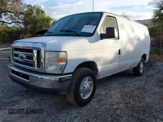 2013 Ford Econoline Cargo Commercial z VIN 1FTNE2EW5DDA45871, wystawiony jako IAAI lot #41422563 z przebiegiem 179 911 mil mil oraz . Historia ofert i sprzedaży dostępna na DreamBid. Obrazek 20.
