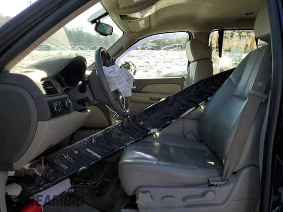 2009 GMC Yukon SLT w/4SB with VIN 1GKFK33059R146280, listed as a Copart auction lot 87421444 with 118,566 mi miles and Salvage Title. Bid and sale history available at carsss.com. Image 7.