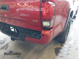 2019 Toyota Tacoma SR z VIN 3TMCZ5AN5KM220079, wystawiony jako IAAI lot #41856695 z przebiegiem 51 918 mil mil oraz . Historia ofert i sprzedaży dostępna na DreamBid. Obrazek 18.