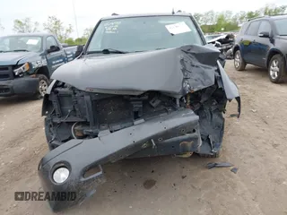 2007 GMC Envoy SLE z VIN 1GKDS13S572214421, wystawiony jako IAAI lot #42186747 z przebiegiem Nie podano mil oraz . Historia ofert i sprzedaży dostępna na DreamBid. Obrazek 12.