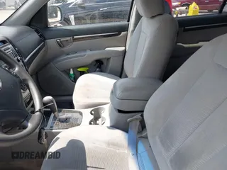 2007 Hyundai Santa Fe GLS z VIN 5NMSG13D57H012793, wystawiony jako IAAI lot #42404946 z przebiegiem 161 632 mil mil oraz . Historia ofert i sprzedaży dostępna na DreamBid. Obrazek 5.