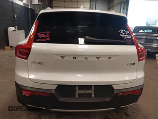 2019 Volvo XC40 Inscription с VIN YV4162UL5K2046401, выставлен на аукционе IAAI как лот 41911289 с пробегом 42 090 миль миль и . История ставок и продаж доступна на DreamBid. Изображение 16.