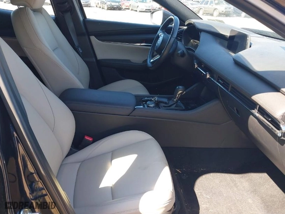 2019 Mazda Mazda3 Hatchback w/Preferred Pkg with VIN JM1BPAMM7K1116543, listed as a IAAI auction lot 41842694 with NaN miles. Bid and sale history available at carsss.com. Image 5.