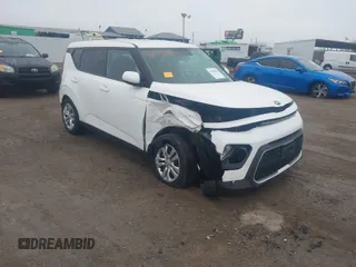 2020 Kia Soul S with VIN KNDJ23AU7L7709330, listed as a IAAI auction lot 41598480 with 29,697 mi miles. Bid and sale history available at carsss.com. Image 1.