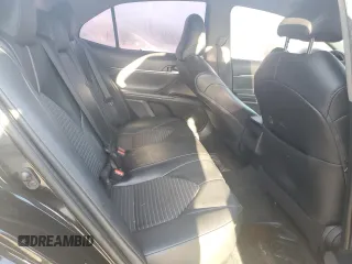 2020 Toyota Camry SE z VIN 4T1G11AK5LU356048, wystawiony jako Copart lot #49134755 z przebiegiem 145 143 mil mil oraz Nie do naprawy • Non repairable. Historia ofert i sprzedaży dostępna na DreamBid. Obrazek 10.