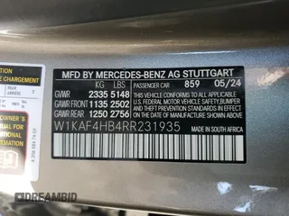 2024 Mercedes-Benz C 300 z VIN W1KAF4HB4RR231935, wystawiony jako Copart lot #53385545 z przebiegiem 11 077 mil mil oraz Szkoda całkowita • Salvage title. Historia ofert i sprzedaży dostępna na DreamBid. Obrazek 12.