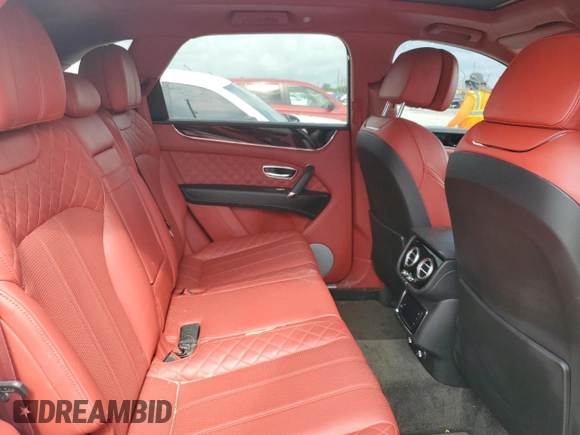 2018 Bentley Bentayga Signature z VIN SJAAC2ZVXJC016875, wystawiony jako Copart lot #56658603 z przebiegiem 44 094 mil mil oraz . Historia ofert i sprzedaży dostępna na DreamBid. Obrazek 11.