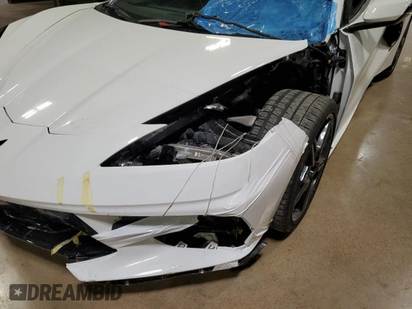 2024 Chevrolet Corvette 2LT z VIN 1G1YB2D4XR5122833, wystawiony jako Copart lot #88783495 z przebiegiem 3 875 mil mil oraz Szkoda całkowita • Salvage title. Historia ofert i sprzedaży dostępna na DreamBid. Obrazek 14.