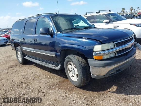 2004 Chevrolet Suburban LT with VIN 3GNEC16T24G290321, listed as a IAAI auction lot 41807808 with 176,964 mi miles. Bid and sale history available at carsss.com. Image 1.