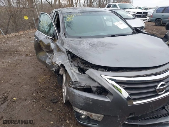 2015 Nissan Altima 2.5 S with VIN 1N4AL3APXFC467075, listed as a IAAI auction lot 41593941 with 67,559 mi miles. Bid and sale history available at carsss.com. Image 6.