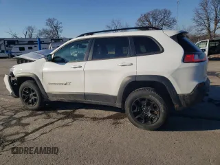 2022 Jeep Cherokee X with VIN 1C4PJMCX5ND531562, listed as a Copart auction lot 88426725 with 70,141 mi miles and Salvage Title. Bid and sale history available at carsss.com. Image 2.