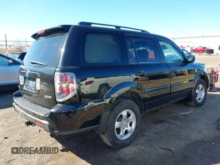 2008 Honda Pilot EX-L with VIN 5FNYF18518B042861, listed as a IAAI auction lot 41733408 with 169,349 mi miles. Bid and sale history available at carsss.com. Image 4.