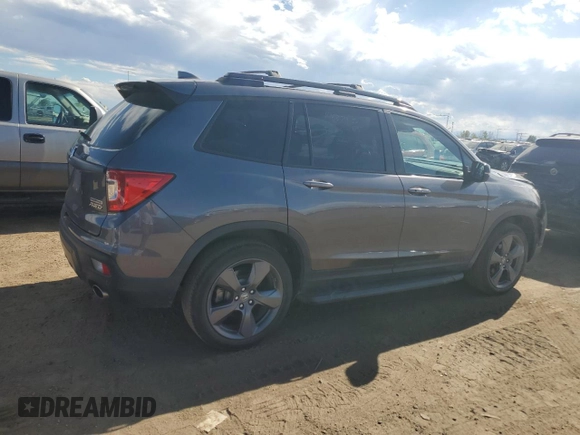 2020 Honda Passport Touring with VIN 5FNYF8H93LB011244, listed as a Copart auction lot 68113584 with 31,232 mi miles and Salvage Title. Bid and sale history available at carsss.com. Image 3.