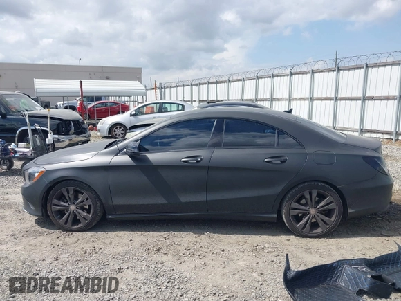 2017 Mercedes-Benz CLA 250 z VIN WDDSJ4EB3HN456232, wystawiony jako IAAI lot #41791113 z przebiegiem 81 446 mil mil oraz . Historia ofert i sprzedaży dostępna na DreamBid. Obrazek 14.