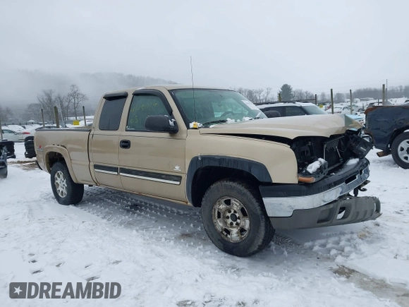 2005 Chevrolet Silverado 1500 with VIN 1GCEK19V75E150685, listed as a IAAI auction lot 41431129 with 254,224 mi miles. Bid and sale history available at carsss.com. Image 1.
