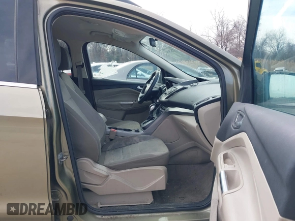 2013 Ford Escape SE with VIN 1FMCU9GX1DUB69236, listed as a IAAI auction lot 41575494 with 122,075 mi miles and . Bid and sale history available at DreamBid. Image 5.